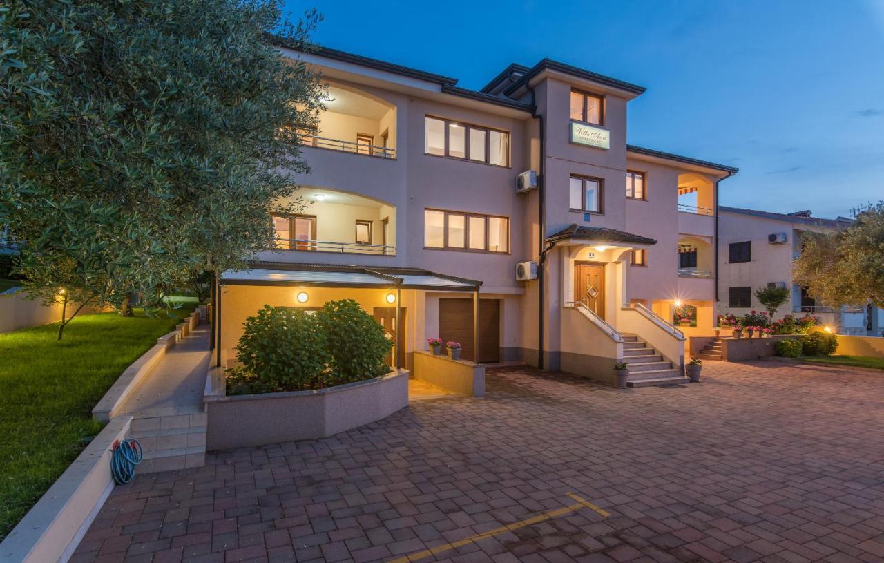 Apartments Villa Ana 波雷奇 外观 照片