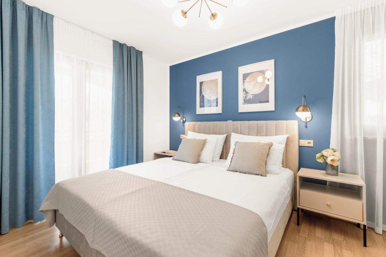 Apartments Villa Ana 波雷奇 外观 照片